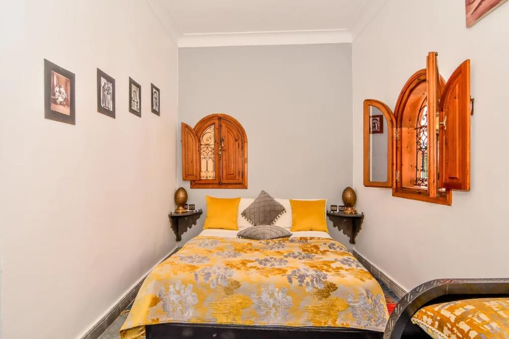 Habitación Doble Deluxe con Cama Adicional 6