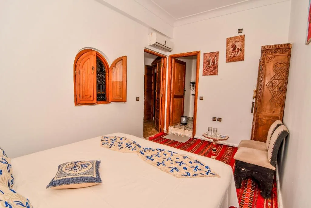 Chambre Double avec Salle de Bain Privée 6